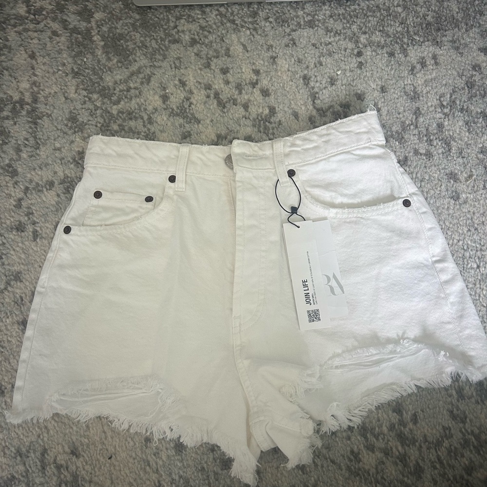 Zara White High Waist Shorts with Distressed Hem